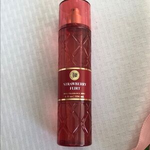 NWT Bath and Body Works Strawberry Flirt Fragrance Mist